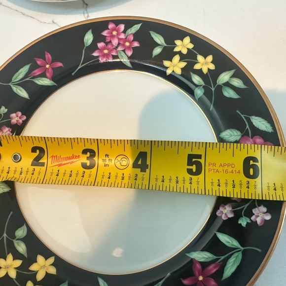 Fitz and Floyd Black Floral Salad/Dessert Plates with Gold Trim (Set of 4) vinta - Picture 5 of 5